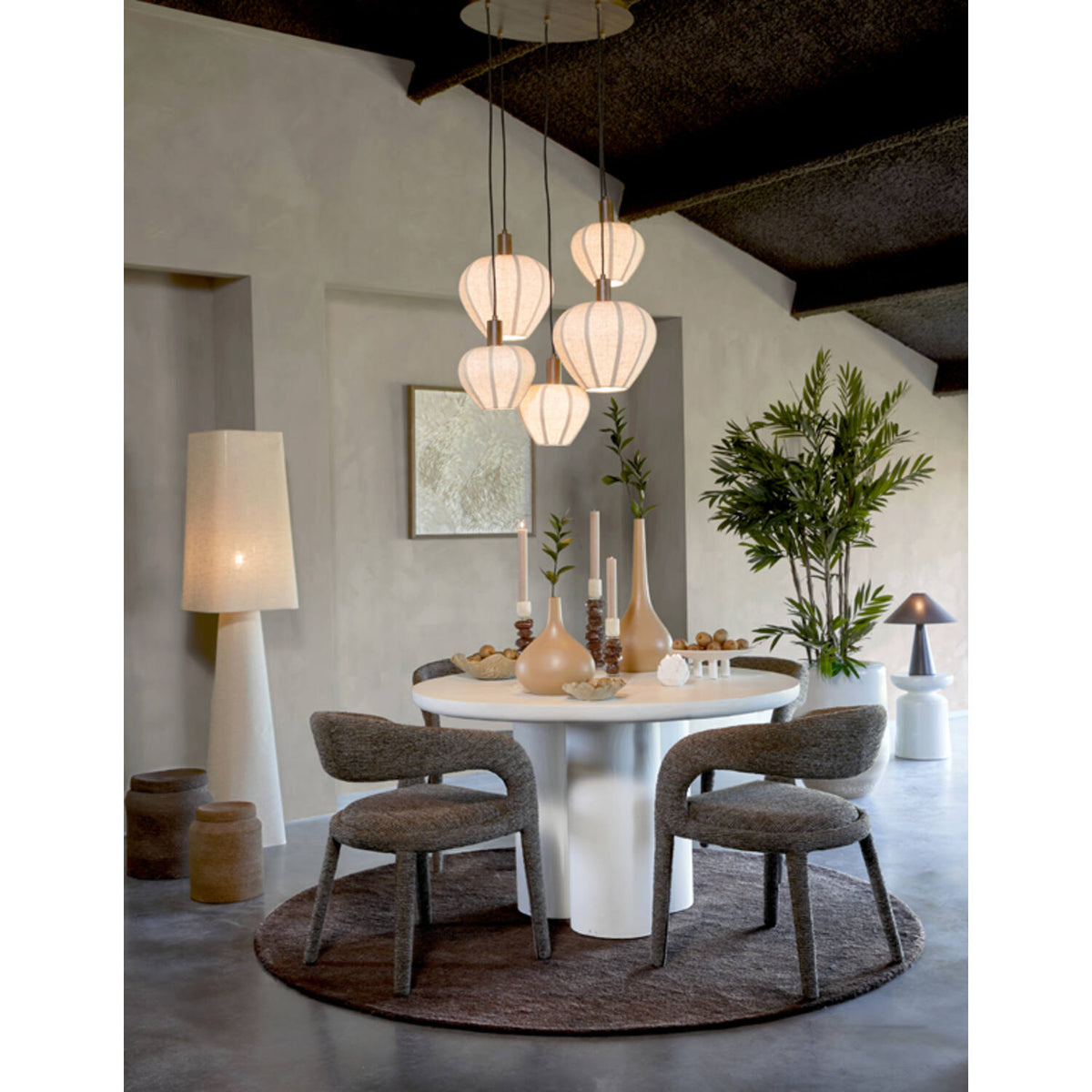 Mumble Cream Table